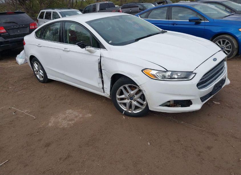 2014 Ford Fusion SE (VIN 1FA6P0H75E5382145) main photo