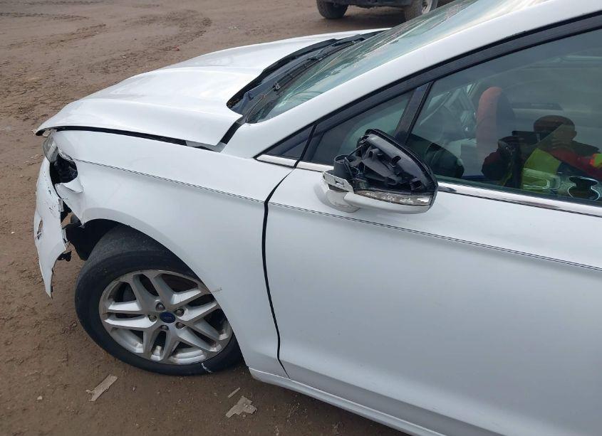 Photo 16 of 2014 Ford Fusion SE (VIN 1FA6P0H75E5382145)