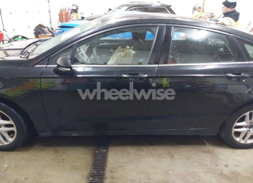 Photo 15 of 2014 Ford Fusion SE (VIN 1FA6P0H75E5406458)