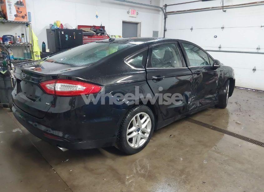 Photo 4 of 2014 Ford Fusion SE (VIN 1FA6P0H75E5406458)