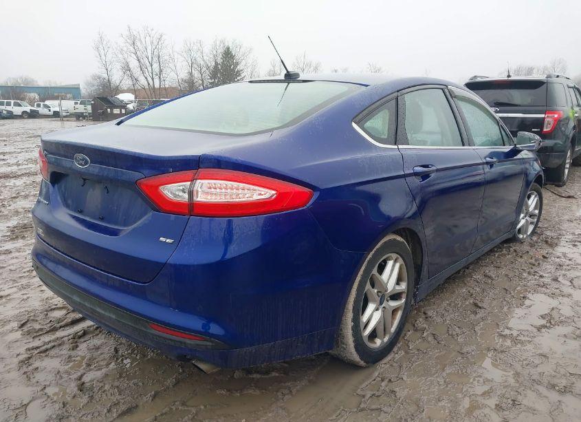 Photo 4 of 2015 Ford Fusion SE (VIN 1FA6P0H75F5112334)