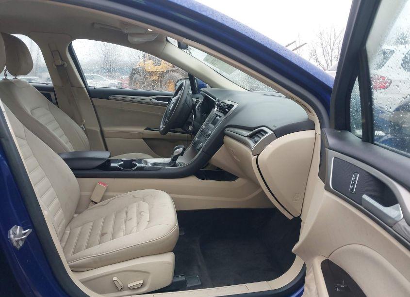 Photo 5 of 2015 Ford Fusion SE (VIN 1FA6P0H75F5112334)