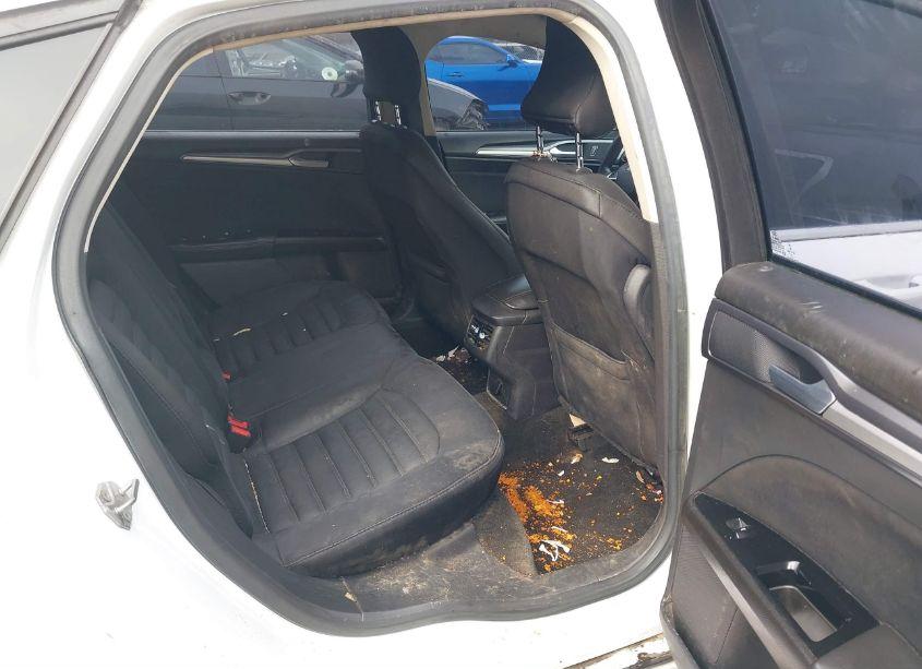 Photo 8 of 2015 Ford Fusion SE (VIN 1FA6P0H75F5117470)