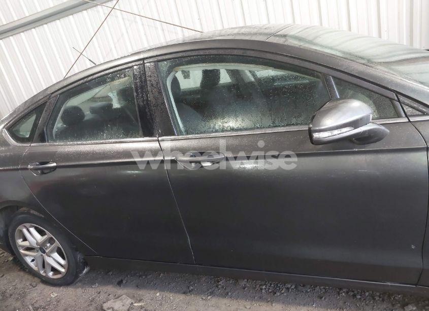 Photo 13 of 2015 Ford Fusion SE (VIN 1FA6P0H75F5119185)