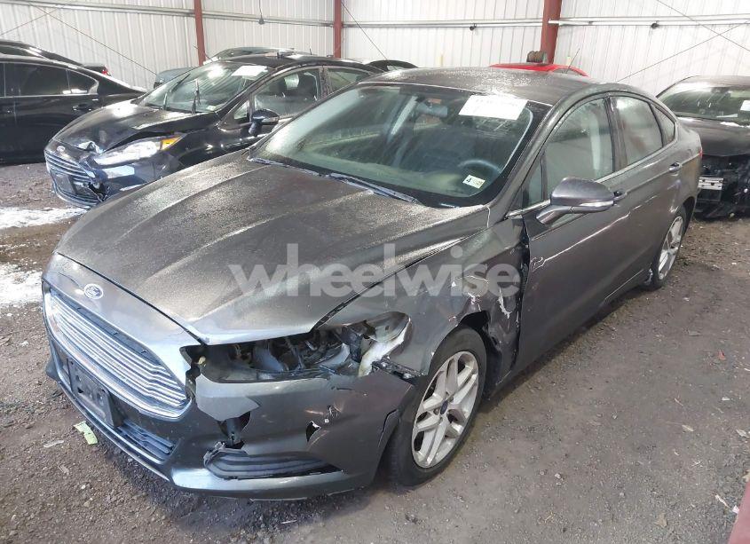 Photo 2 of 2015 Ford Fusion SE (VIN 1FA6P0H75F5119185)