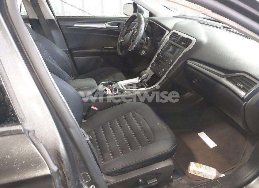 Photo 5 of 2015 Ford Fusion SE (VIN 1FA6P0H75F5119185)