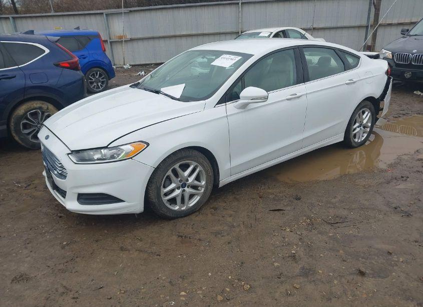 Photo 2 of 2015 Ford Fusion SE (VIN 1FA6P0H75F5129408)