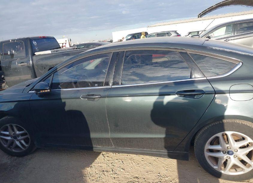 Photo 14 of 2015 Ford Fusion SE (VIN 1FA6P0H75F5129912)