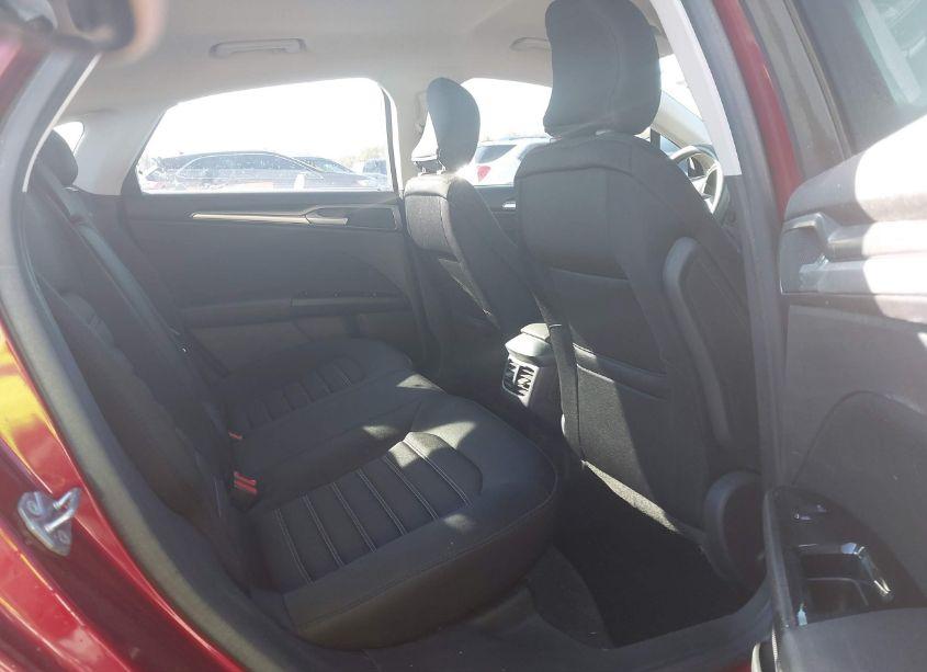 Photo 8 of 2015 Ford Fusion SE (VIN 1FA6P0H75F5129926)