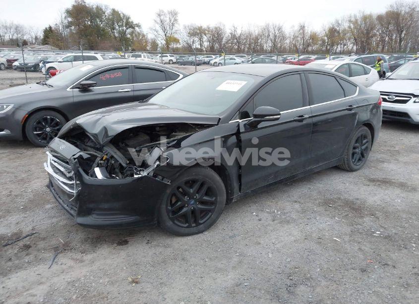 Photo 2 of 2016 Ford Fusion SE (VIN 1FA6P0H75G5122041)