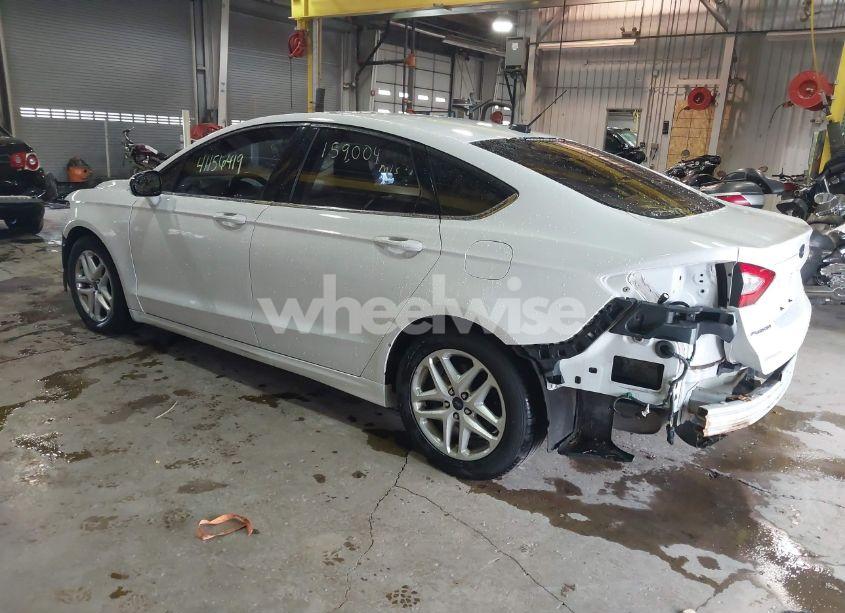 Photo 3 of 2016 Ford Fusion SE (VIN 1FA6P0H75G5123190)