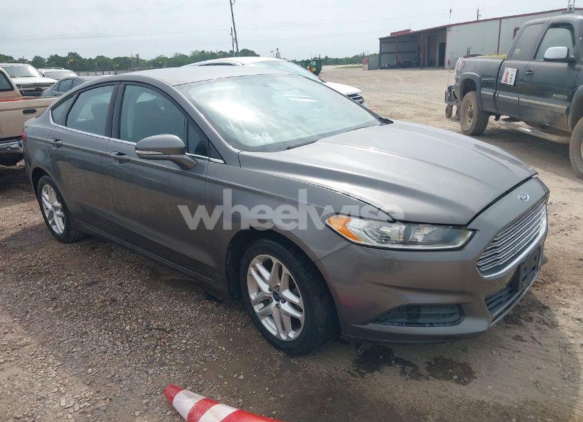 2014 Ford Fusion SE (VIN 1FA6P0H76E5357593) main photo