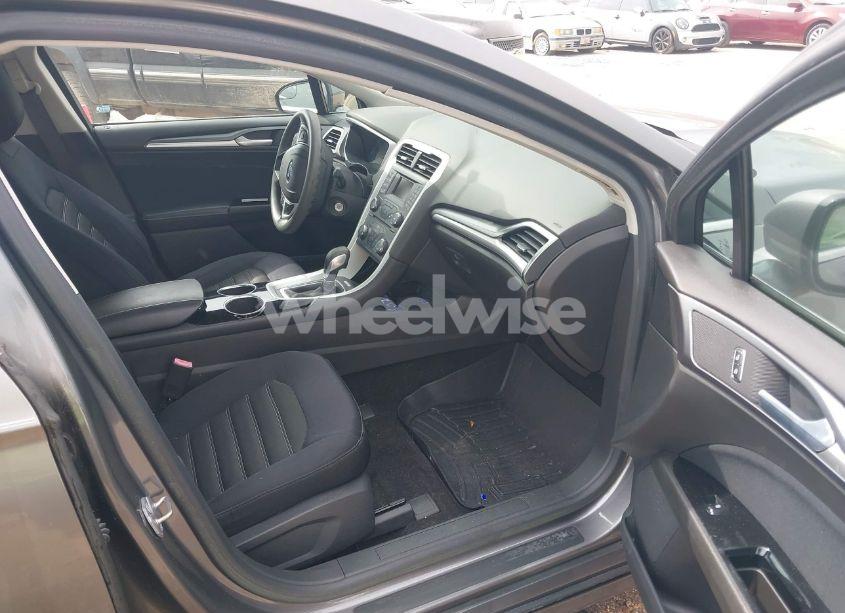 Photo 5 of 2014 Ford Fusion SE (VIN 1FA6P0H76E5357593)