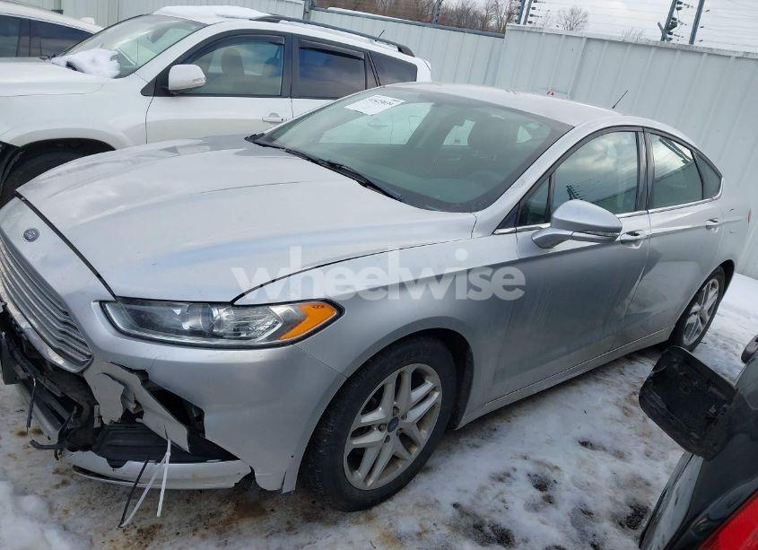 Photo 2 of 2014 Ford Fusion SE (VIN 1FA6P0H76E5382929)
