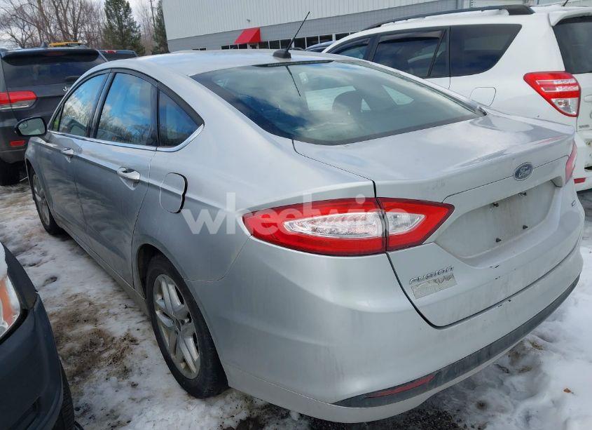 Photo 3 of 2014 Ford Fusion SE (VIN 1FA6P0H76E5382929)