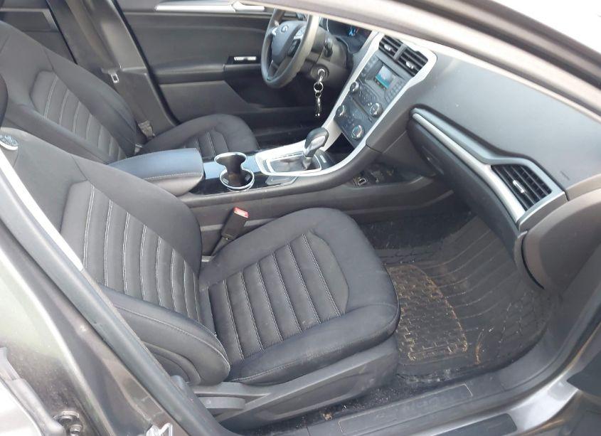 Photo 5 of 2014 Ford Fusion SE (VIN 1FA6P0H76E5404413)