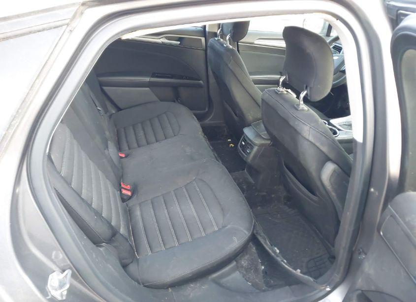 Photo 8 of 2014 Ford Fusion SE (VIN 1FA6P0H76E5404413)