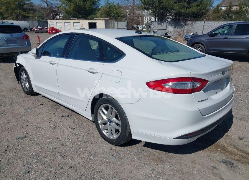 Photo 3 of 2015 Ford Fusion SE (VIN 1FA6P0H76F5113914)