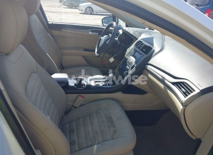 Photo 5 of 2015 Ford Fusion SE (VIN 1FA6P0H76F5113914)