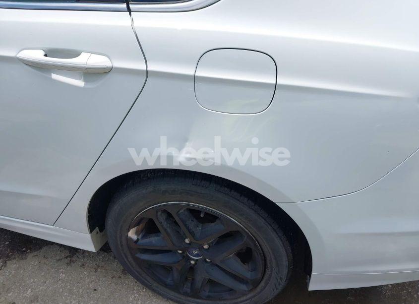 Photo 12 of 2016 Ford Fusion SE (VIN 1FA6P0H76G5104468)