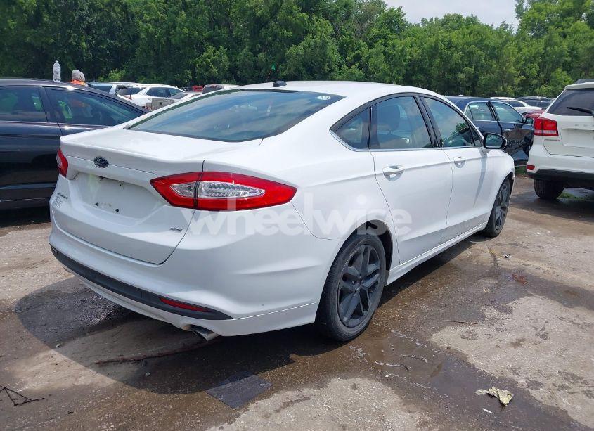 Photo 4 of 2016 Ford Fusion SE (VIN 1FA6P0H76G5104468)
