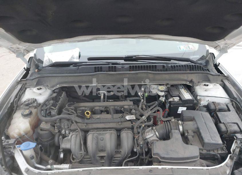 Photo 10 of 2016 Ford Fusion SE (VIN 1FA6P0H76G5114370)