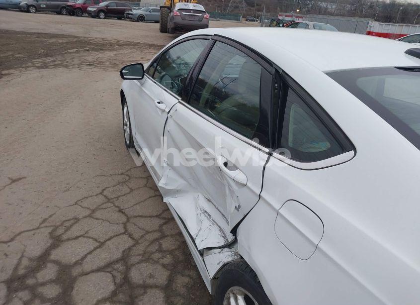 Photo 17 of 2016 Ford Fusion SE (VIN 1FA6P0H76G5114370)