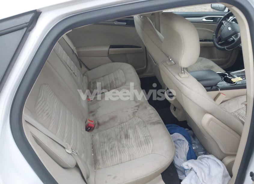 Photo 8 of 2016 Ford Fusion SE (VIN 1FA6P0H76G5114370)