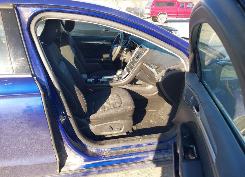 Photo 5 of 2016 Ford Fusion SE (VIN 1FA6P0H76G5117060)