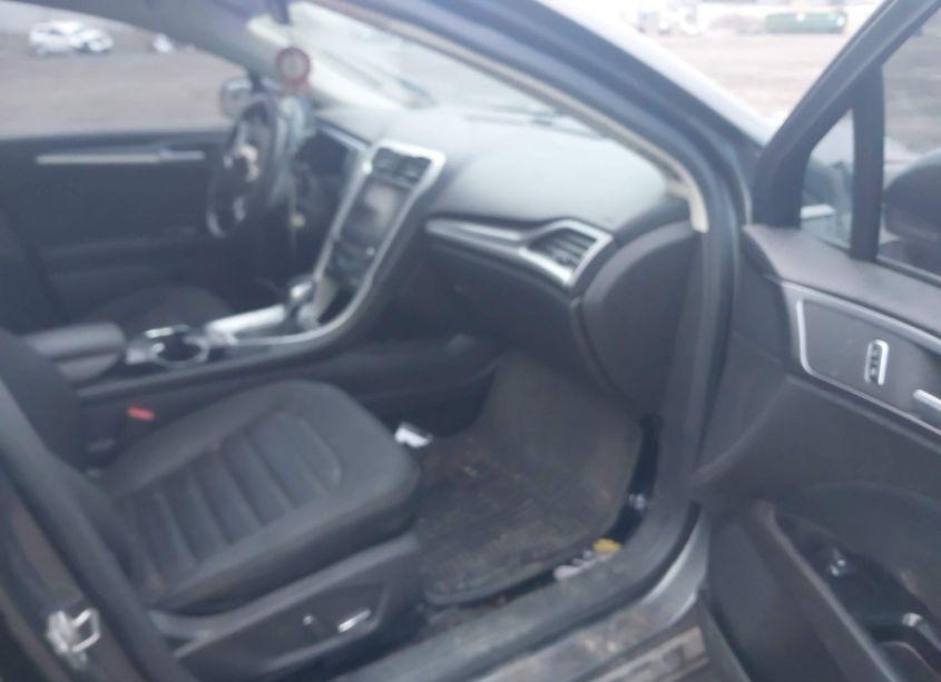 Photo 5 of 2016 Ford Fusion SE (VIN 1FA6P0H76G5121013)