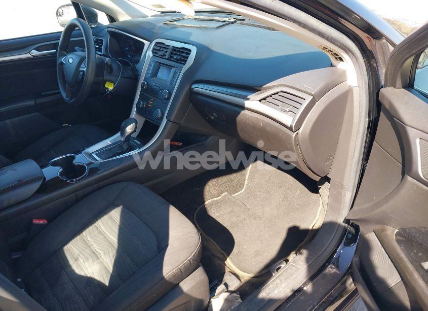 Photo 5 of 2016 Ford Fusion SE (VIN 1FA6P0H76G5130052)