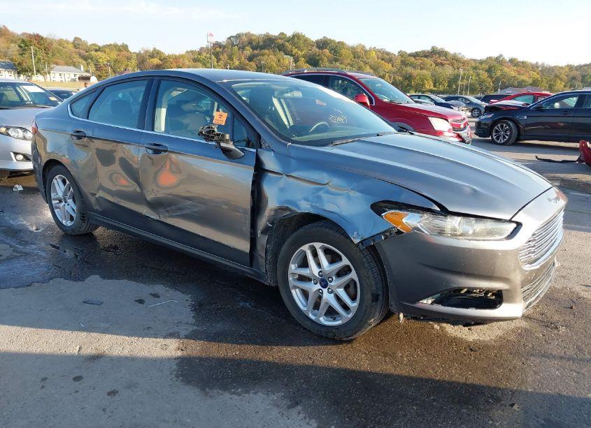 2014 Ford Fusion SE (VIN 1FA6P0H77E5351821) main photo