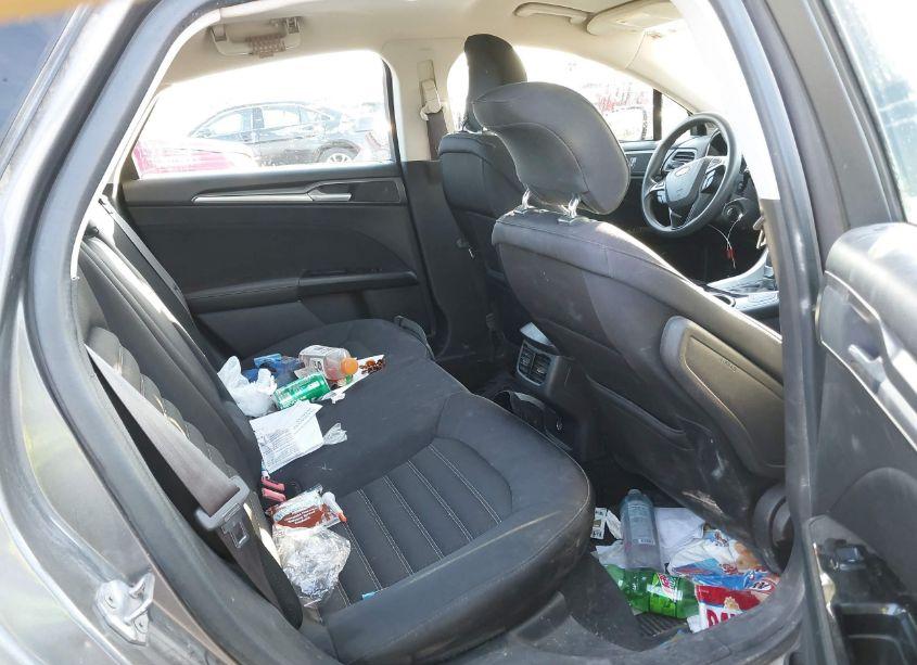 Photo 8 of 2014 Ford Fusion SE (VIN 1FA6P0H77E5351821)