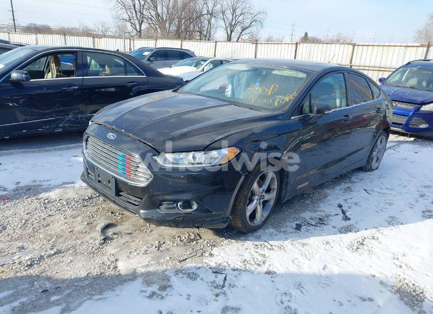 Photo 2 of 2014 Ford Fusion SE (VIN 1FA6P0H77E5374760)