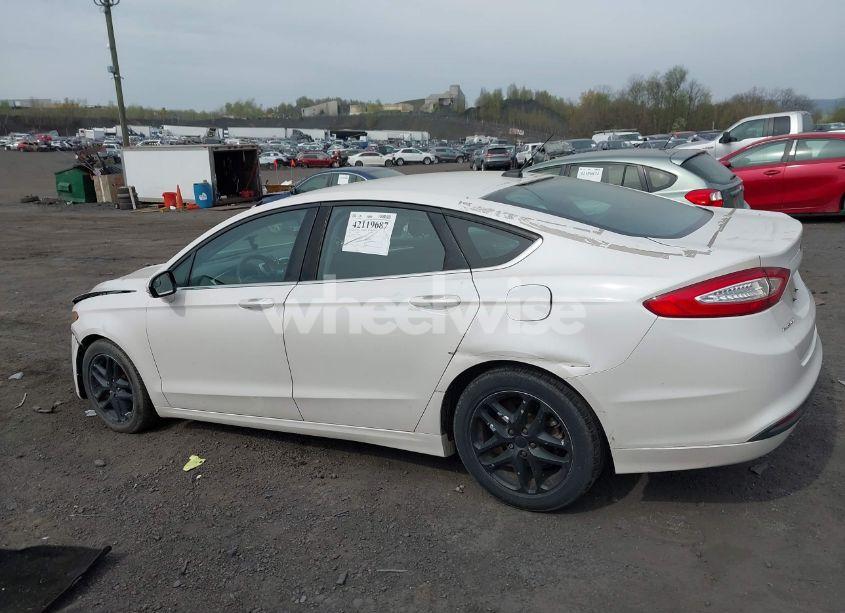 Photo 14 of 2014 Ford Fusion SE (VIN 1FA6P0H77E5383605)