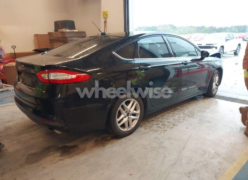 Photo 4 of 2014 Ford Fusion SE (VIN 1FA6P0H77E5398332)