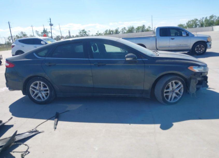 Photo 13 of 2015 Ford Fusion SE (VIN 1FA6P0H77F5102033)