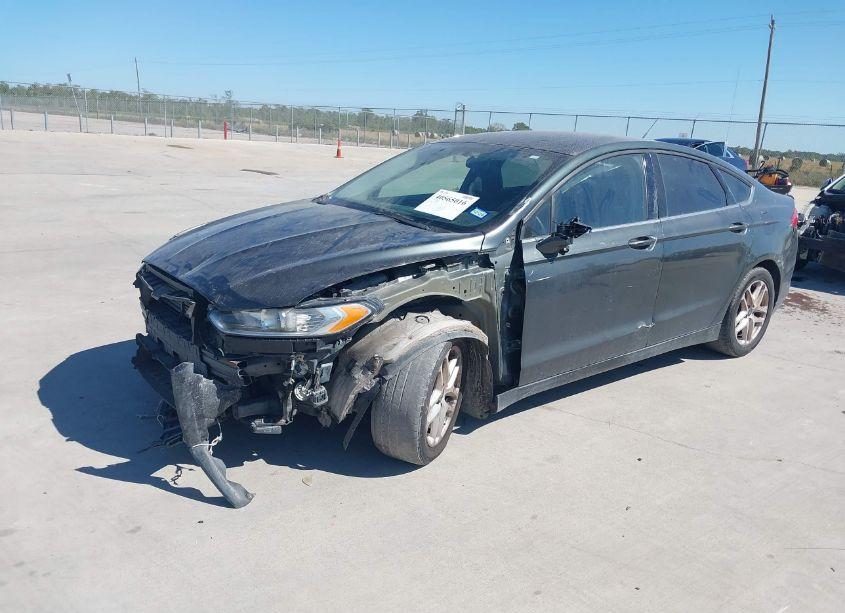 Photo 2 of 2015 Ford Fusion SE (VIN 1FA6P0H77F5102033)