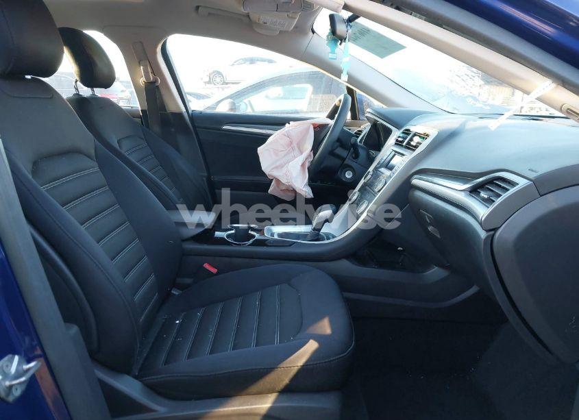 Photo 5 of 2015 Ford Fusion SE (VIN 1FA6P0H77F5106096)