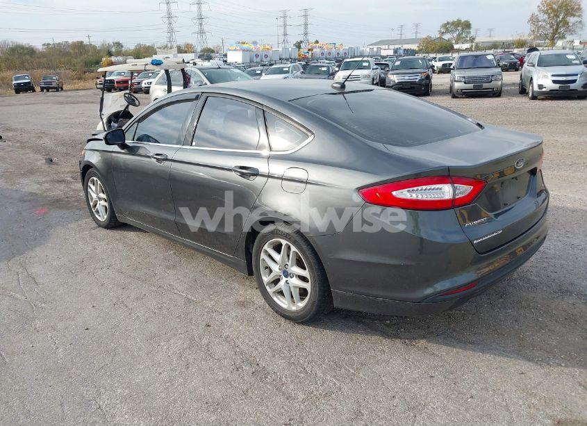 Photo 3 of 2015 Ford Fusion SE (VIN 1FA6P0H77F5118491)