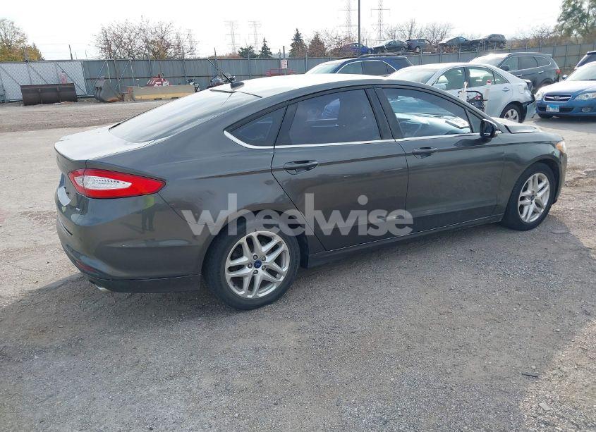 Photo 4 of 2015 Ford Fusion SE (VIN 1FA6P0H77F5118491)