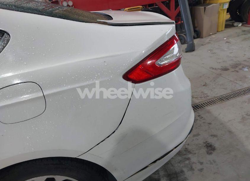 Photo 18 of 2016 Ford Fusion SE (VIN 1FA6P0H77G5114717)