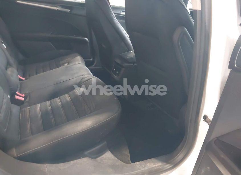 Photo 8 of 2016 Ford Fusion SE (VIN 1FA6P0H77G5114717)