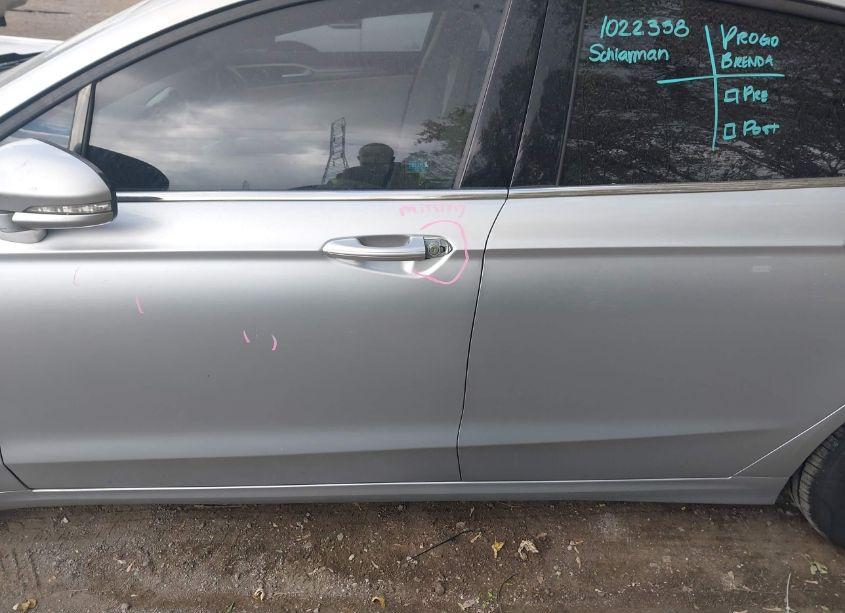 Photo 14 of 2016 Ford Fusion SE (VIN 1FA6P0H77G5116578)