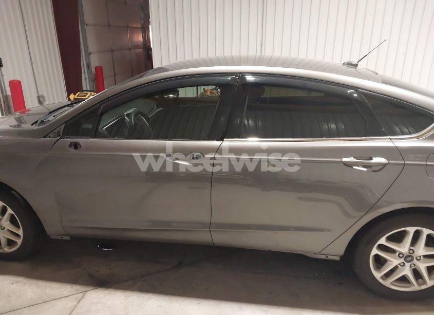 Photo 15 of 2014 Ford Fusion SE (VIN 1FA6P0H78E5358020)
