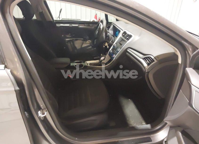 Photo 5 of 2014 Ford Fusion SE (VIN 1FA6P0H78E5358020)