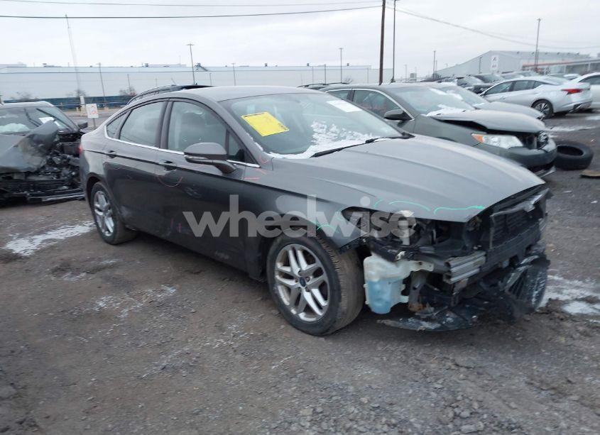 2014 Ford Fusion SE (VIN 1FA6P0H78E5395021) main photo