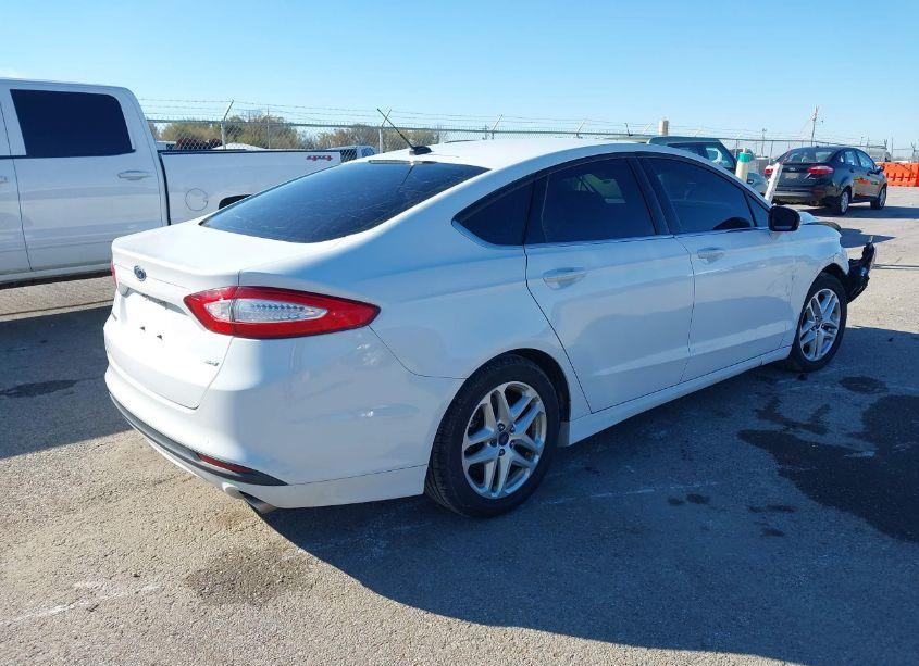 Photo 4 of 2014 Ford Fusion SE (VIN 1FA6P0H78E5398825)