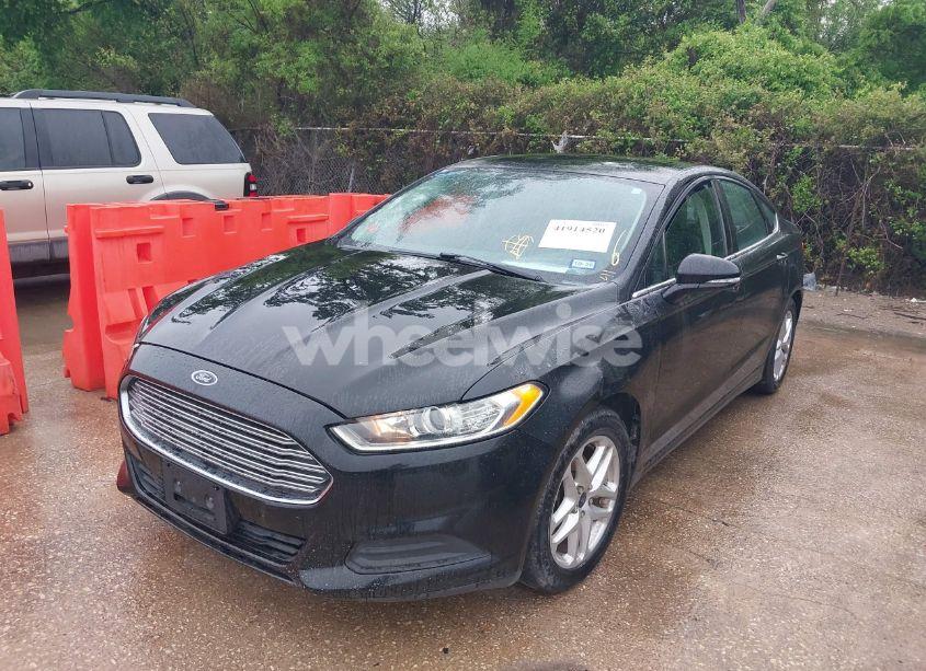 Photo 2 of 2015 Ford Fusion SE (VIN 1FA6P0H78F5100209)