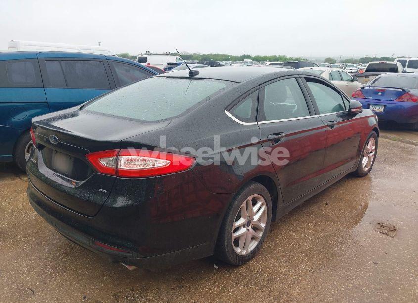 Photo 4 of 2015 Ford Fusion SE (VIN 1FA6P0H78F5100209)
